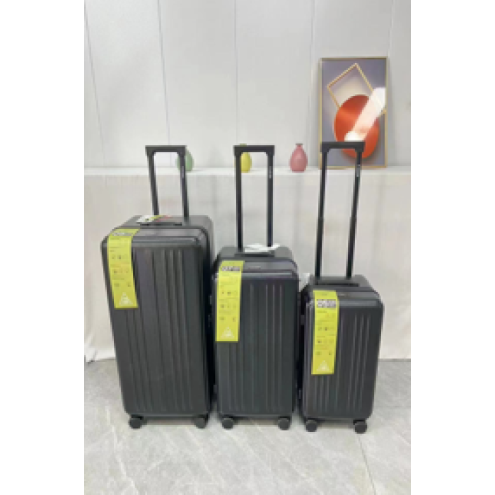 Черный чемодан 1030 спортивный стиль (Маленький 20 дюймов)